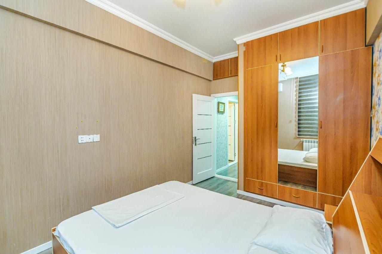 M Estate 1 Room Targovu Baku Eksteriør bilde