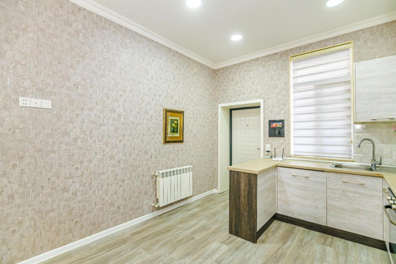 M Estate 1 Room Targovu Baku Eksteriør bilde