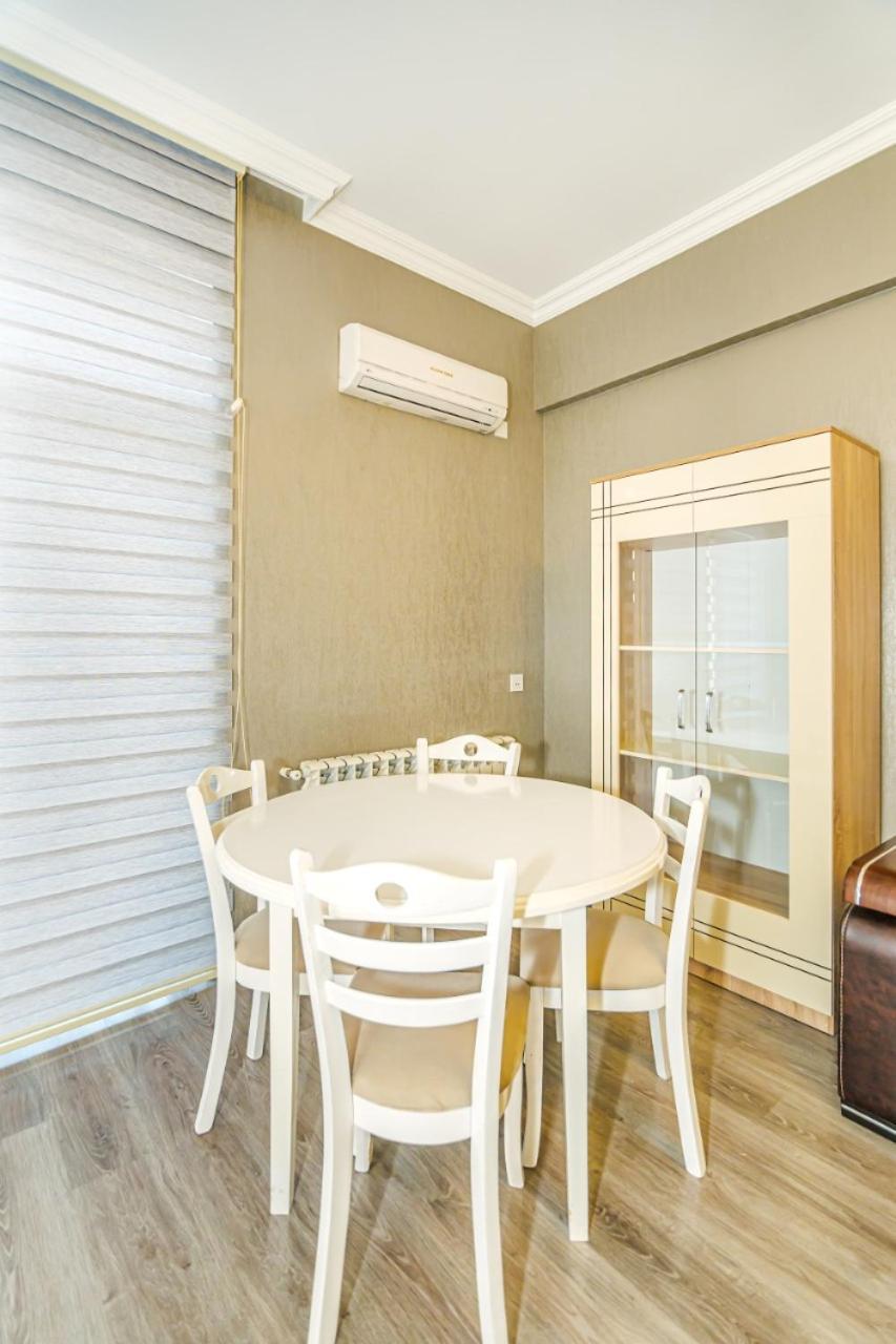 M Estate 1 Room Targovu Baku Eksteriør bilde